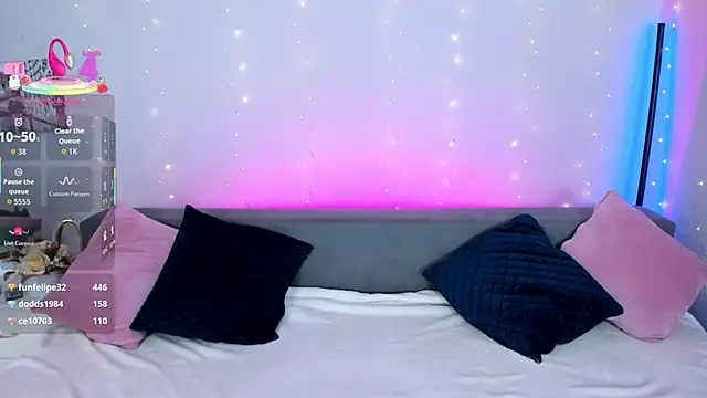 MelodyHudson live sex cam