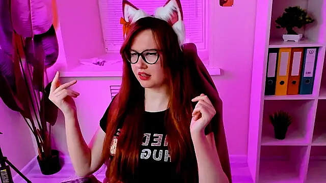 CarolGiggly live sex cam