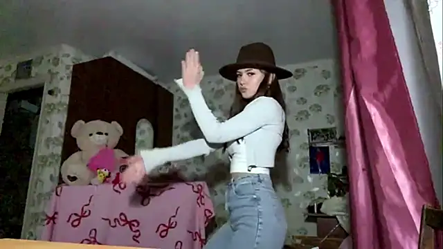 StephaniCute's cam snapshot