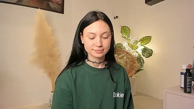 Alice_1n_Wonderland_'s cam snapshot