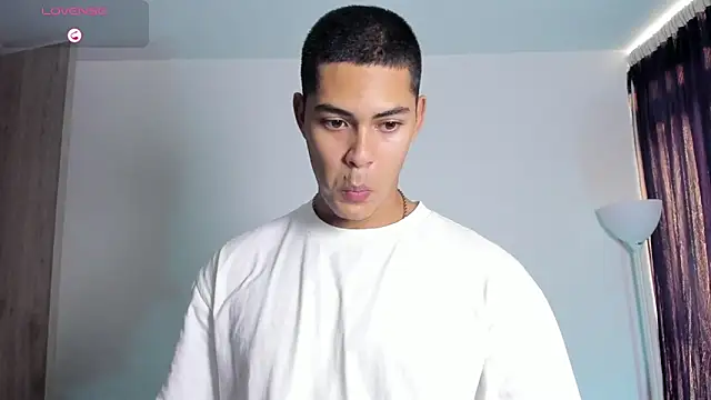 Iamdylan777 live sex cam