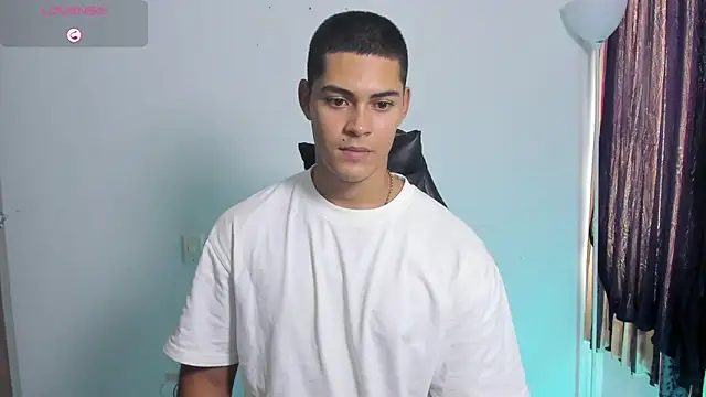 Iamdylan777 live sex cam