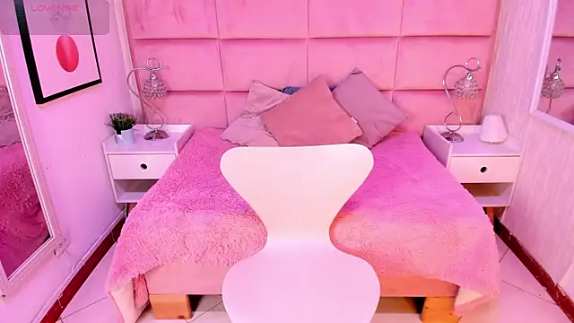 Janah_Myers's cam snapshot