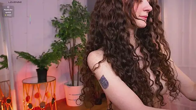 Curly_Moon live sex cam