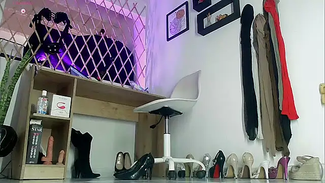 myla_sarah live sex cam