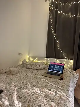 Ella_Charm's cam snapshot