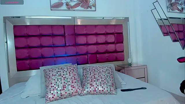 IrisBlume's cam snapshot