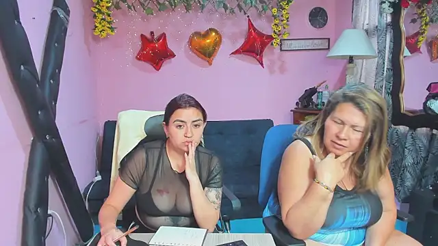 lesbiancuple live sex cam