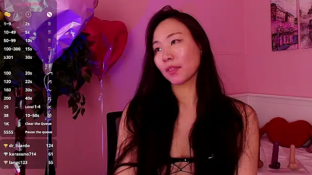 Inari_Okami_'s cam snapshot