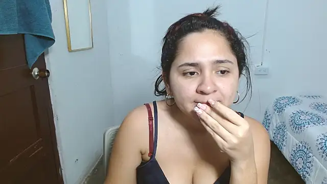 Thalian's cam snapshot