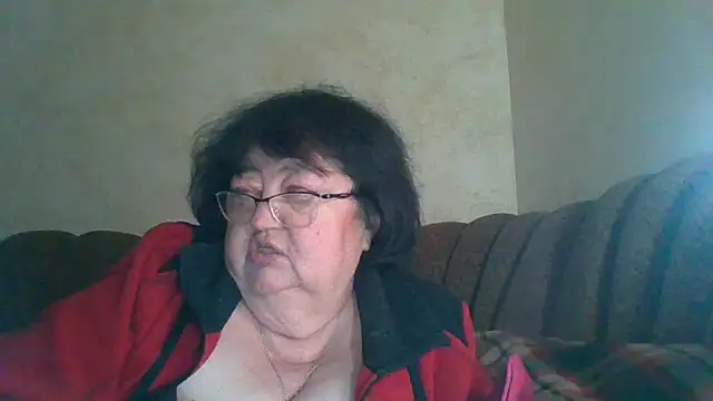 MilaSky5303's cam snapshot