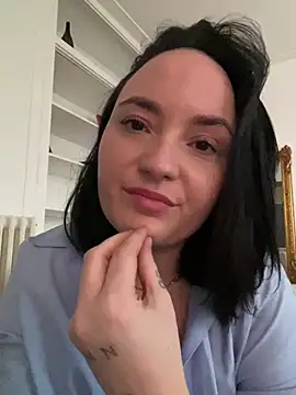 Orgasmille live sex cam