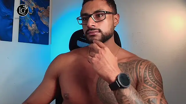 LiamGarcia1's cam snapshot