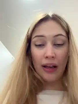 blonde_exe live sex cam