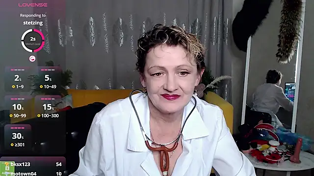 SexyGrandma_ live sex cam