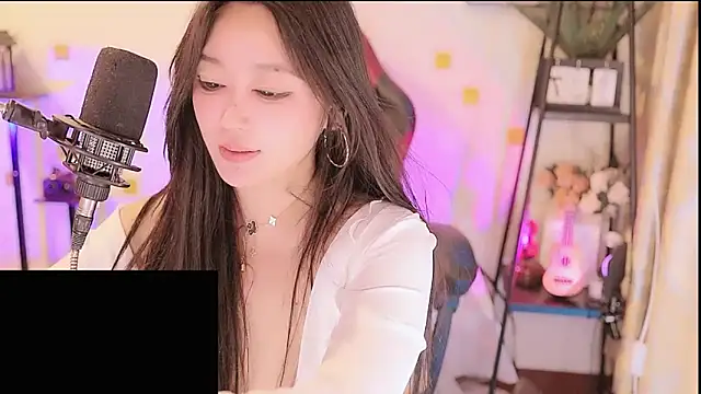 Missy_Nana21 live sex cam