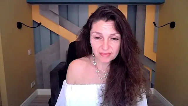 EllaLong's cam snapshot