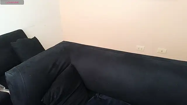 hairyncuteass live sex cam