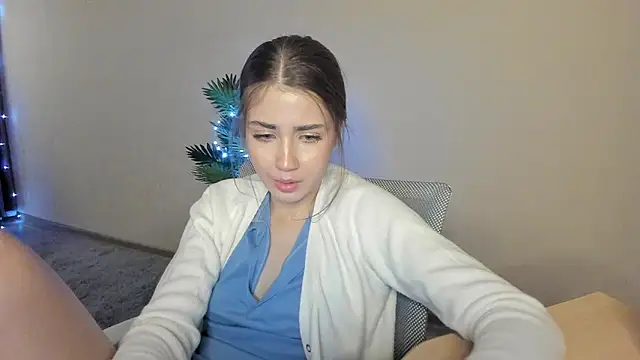 Aurora_Glow21's cam snapshot