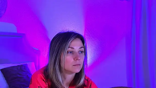 EmeraldGlow's cam snapshot