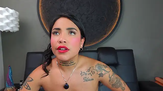 miss_vaiolette's cam snapshot