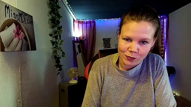 CallMeMaria's cam snapshot