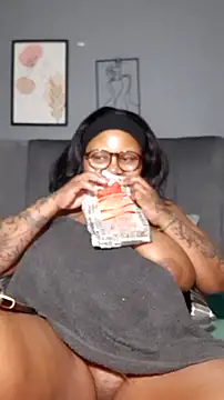 PearlSexxy69's cam snapshot