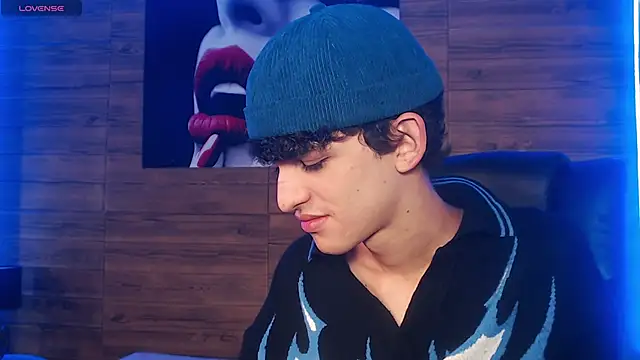 Michaelkoiv live sex cam