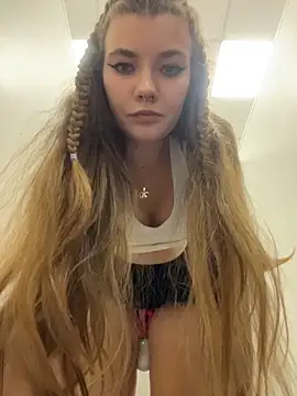 Holy_Tereza live sex cam