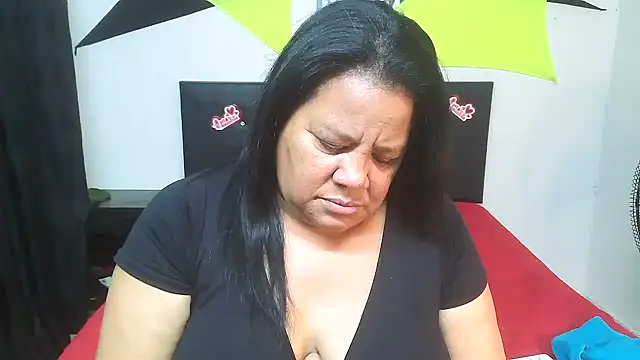 Shanttal0272 live sex cam