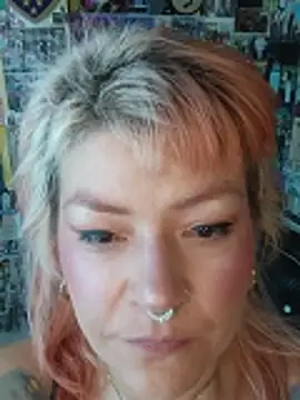 lady_polka's cam snapshot