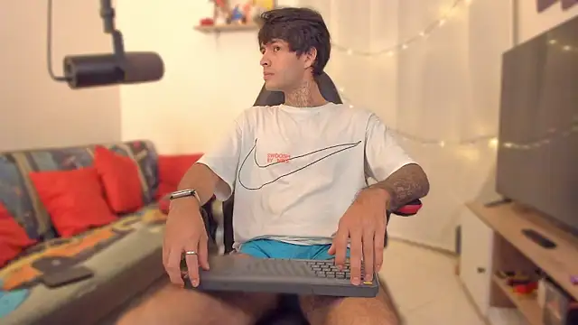 justin_stark7 live sex cam