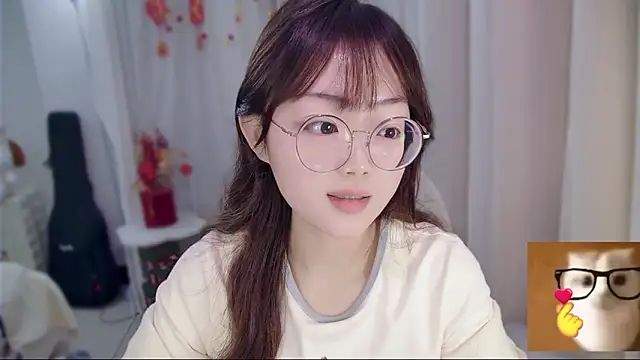 YUANYUAN-A's cam snapshot