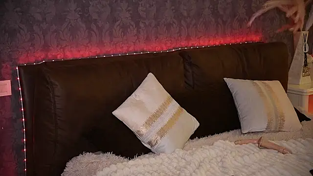 LisaElfy's cam snapshot