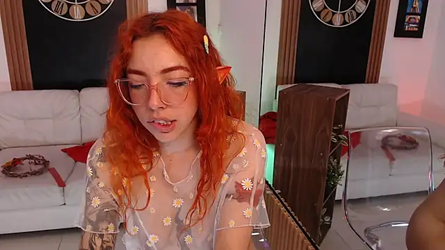 mere_in_redd's cam snapshot