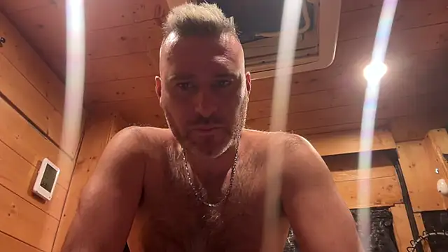 marcovik1 live sex cam