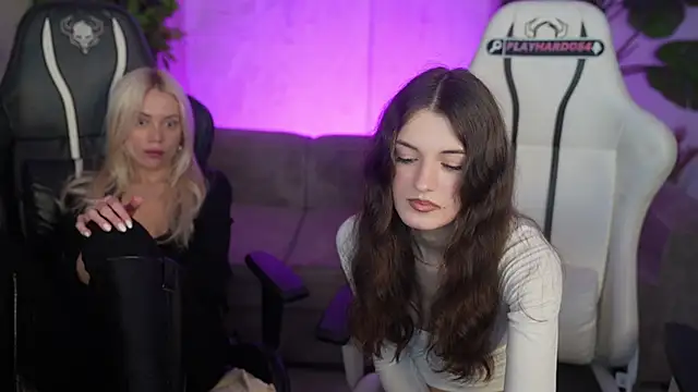 Britney054 live sex cam