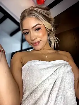 MystiqueXXX live sex cam