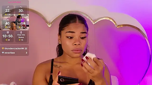 NahiaraReina's cam snapshot