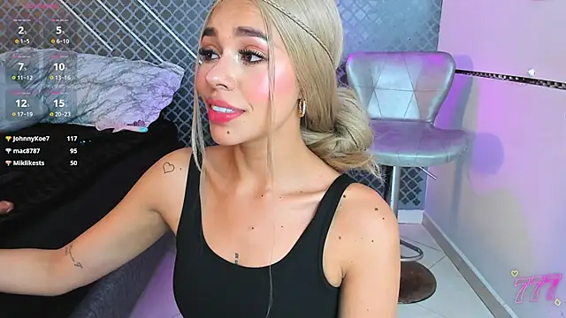 Aleja_bloom's cam snapshot