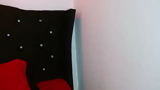 Iris_bloom69 live sex cam