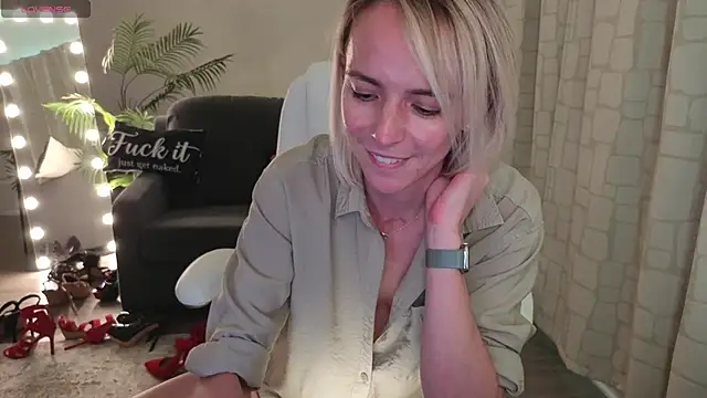 YourMarthaMayer live sex cam