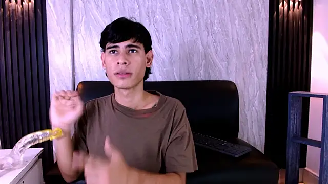 KevinBrooks_ live sex cam