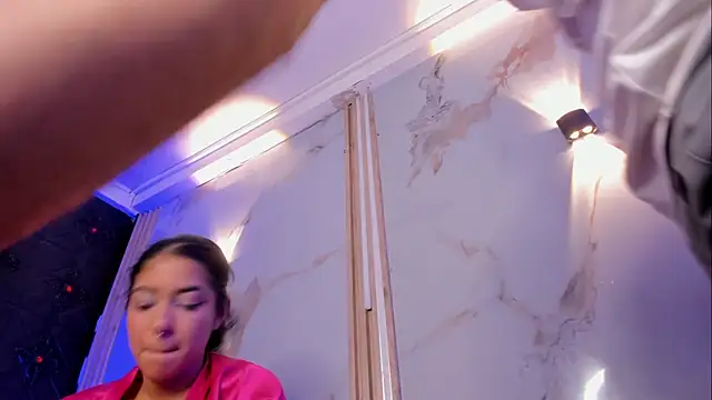 Aron_and_molly live sex cam