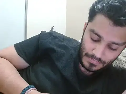 robintoit live sex cam