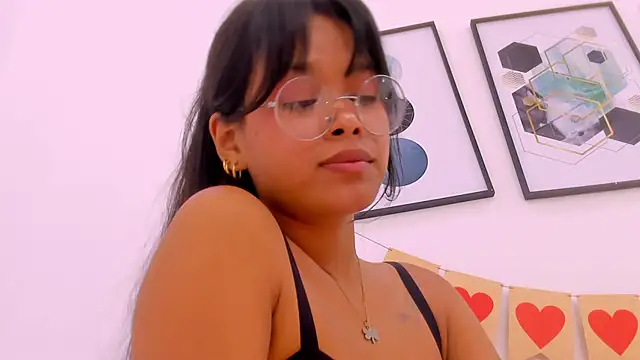 victoriavelasquez_'s cam snapshot