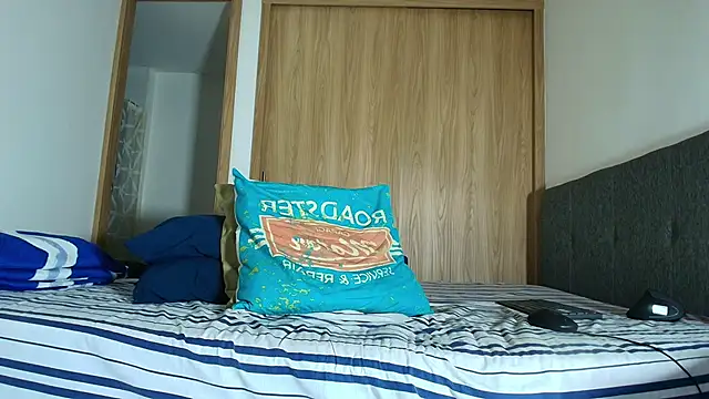 ALEJANDRO_BIGCOCK live sex cam