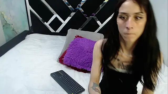 Revelgirl19's cam snapshot