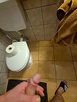 kisbiro77777's cam snapshot