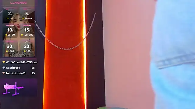 Charlotte_Love10's cam snapshot